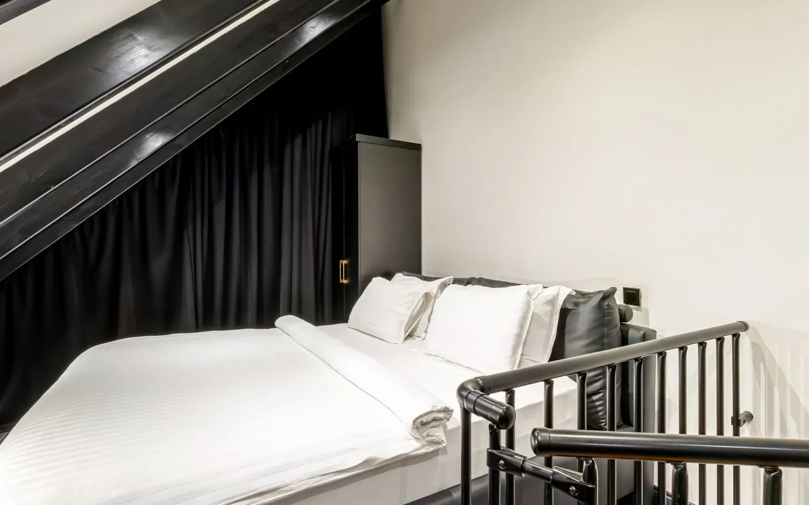 Loft yatak katı